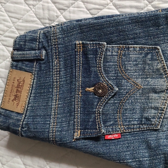 Levi's Straight Leg Slim fit Jeans - Picture 2 of 4